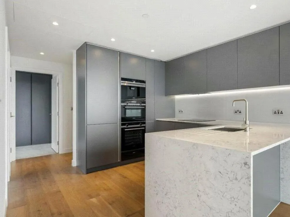 Two Bedroom High View Apartment London