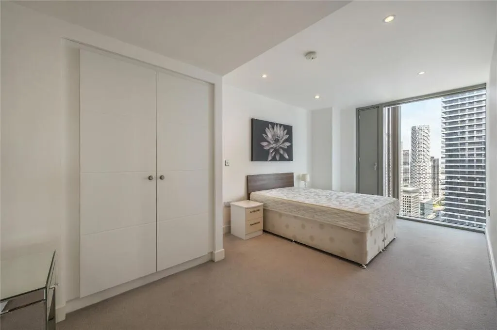 Two Bedroom High View Apartment London